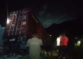 Gandola sin chofer  chocó módulo de la PNB en Naguanagua