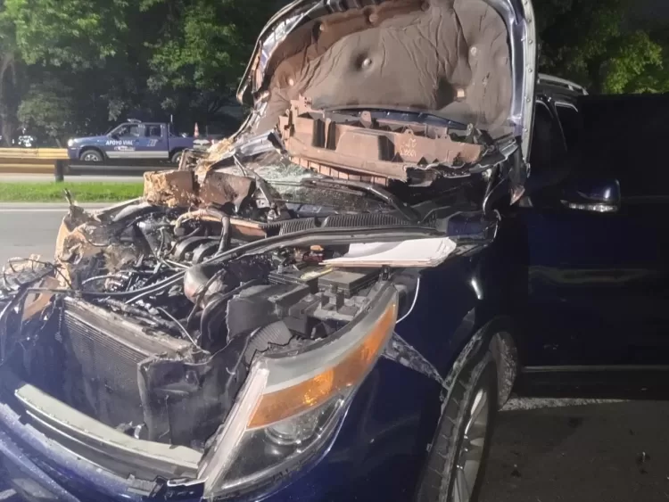 Pareja de motorizados fallecieron en accidente en  Autopista del Este 