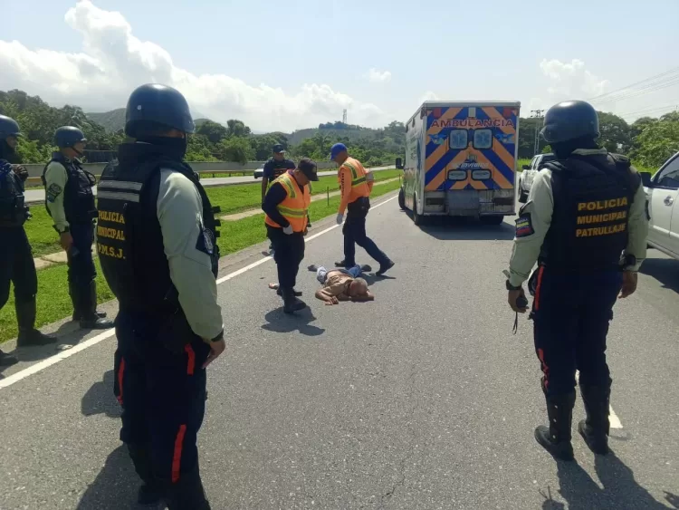  Adulto mayor  murió atropellado en San Joaquín