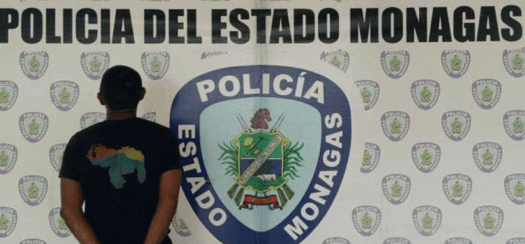 Aprehendido por pegarle con el cable de un cargador a su vecino de 11 años de edad