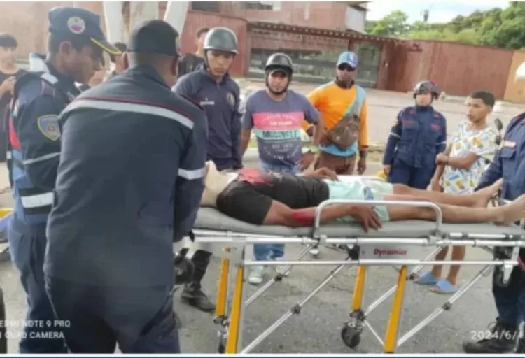 Un hombre resultó lesionado tras derrapar su moto en  San Carlos