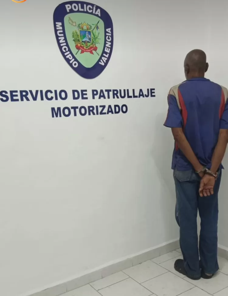 Hombre Hurtó dos botellas de licor en el Centro de Valencia 