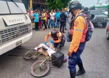 Abuelo ciclista  falleció atropellado por buseta en av Las Ferias 