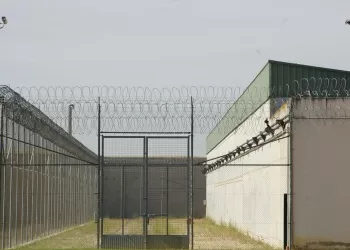 Pagará 12 años de cárcel por abusar sexualmente de su vecino menor de edad