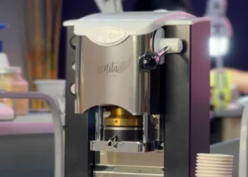 Máquinas italianas para café y té en spas y barberías