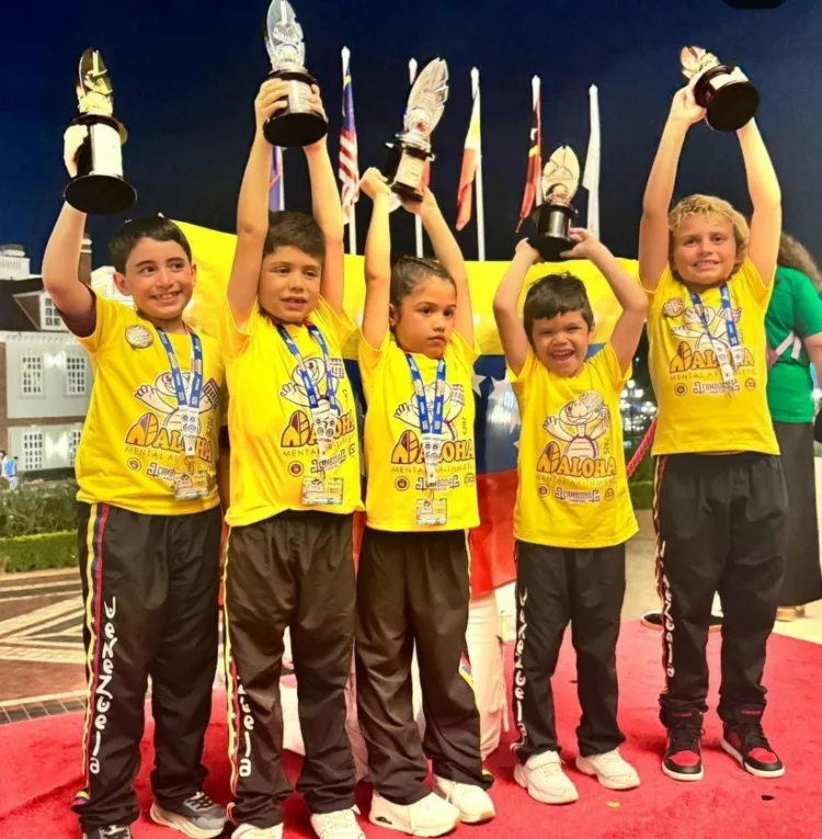 Venezuela conquista 5 trofeos en el Campeonato Internacional de Cálculo en Camboya