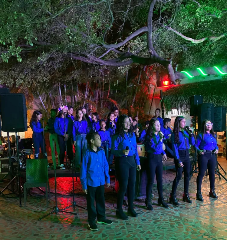 GAITA Y SABOR: LA NAVIDAD 2025 LLEGA A PARQUE DUNAS CON TALENTO ESCOLAR.